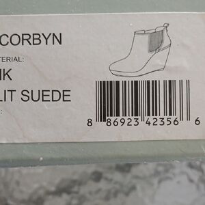 Jessica Simpson Brown Suede Wedges